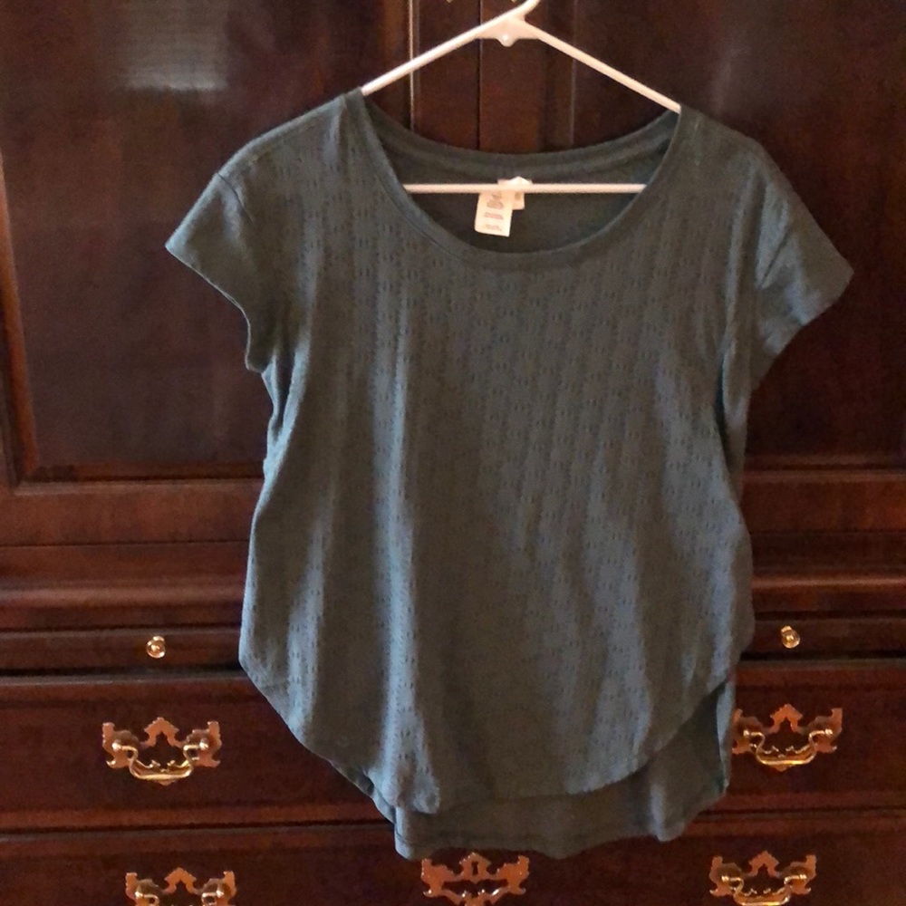 Champion XS olive green patterned T-shirt worn 1x SOLD